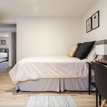 Bedroom With Private Bathroom In Roma Norte In Mexico City