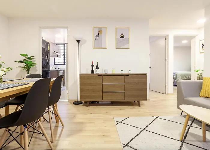 Bedroom With Private Bathroom In Roma Norte In