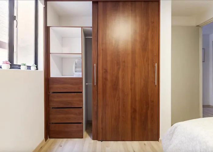 Homestay Bedroom With Private Bathroom In Roma Norte In *